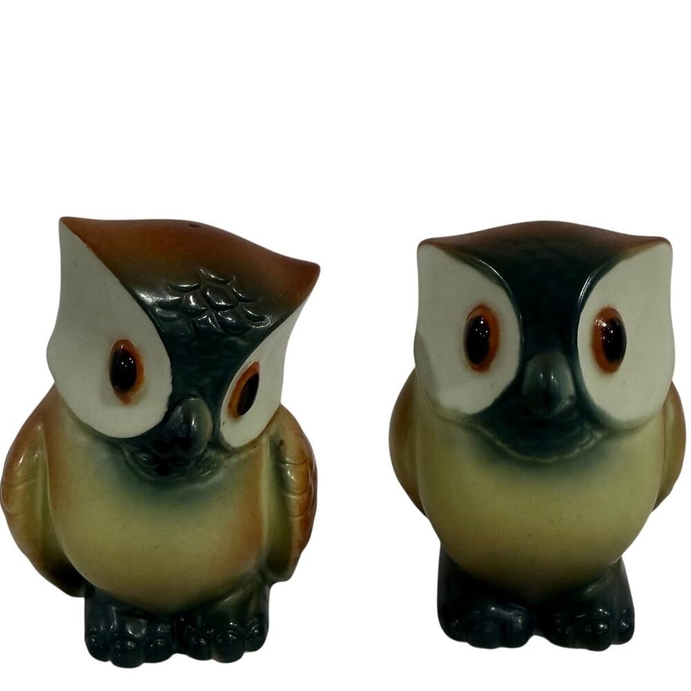 VINTAGE 1970s Japan Owl Salt Pepper Shaker Pair Ceramic Brown Green Kitsch Decor